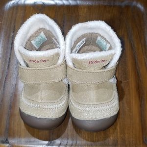 Stride Rite Boots, 3W, gold